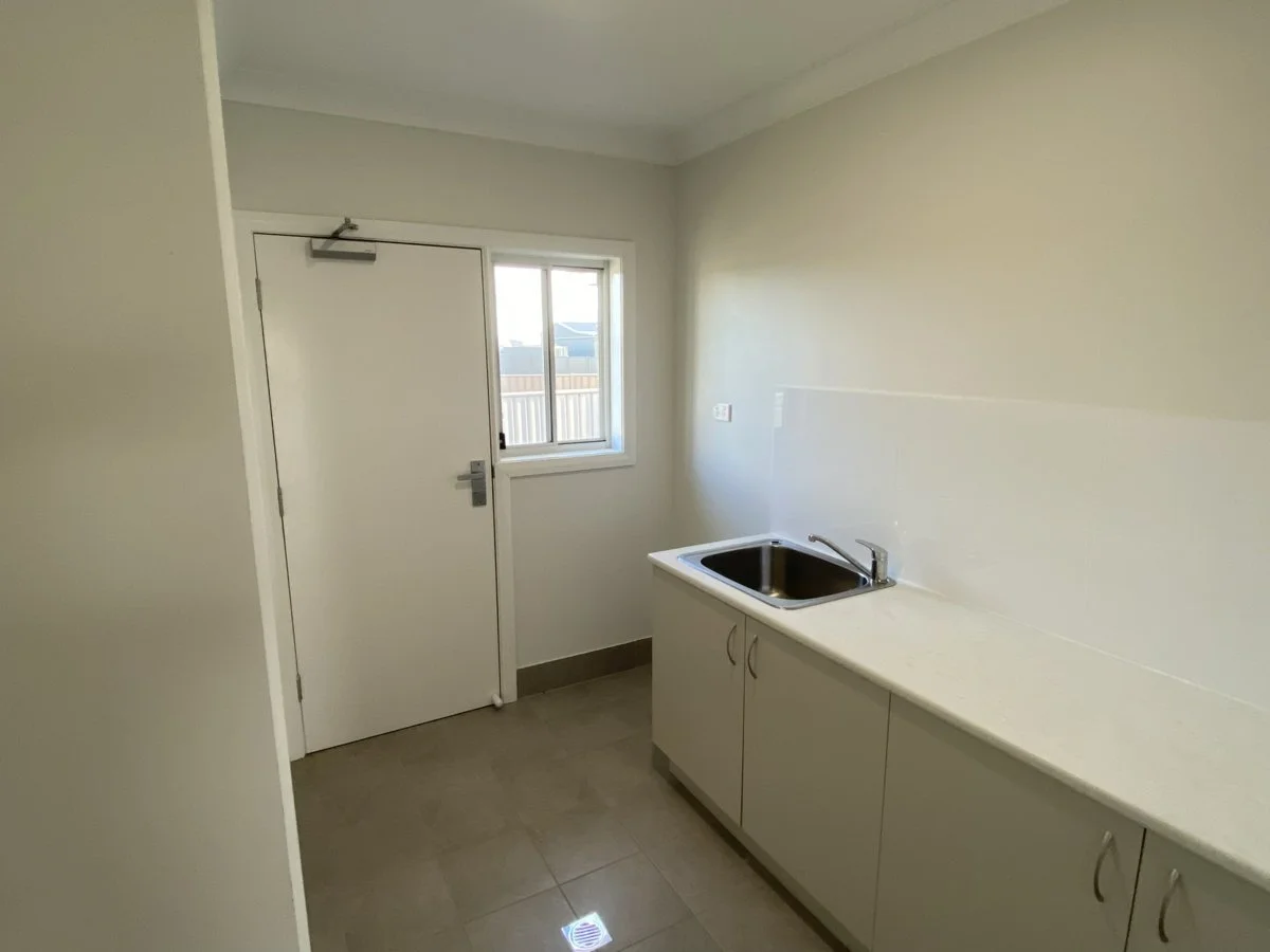 Additional image 11 of 13a Kingsford Smith Place, Narromine NSW 2821