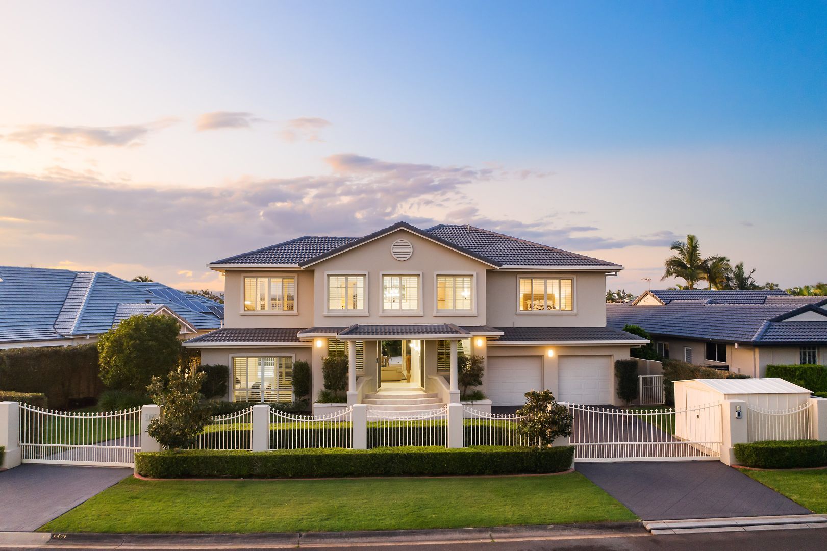 17 Montevideo Drive, Clear Island Waters Property History & Address