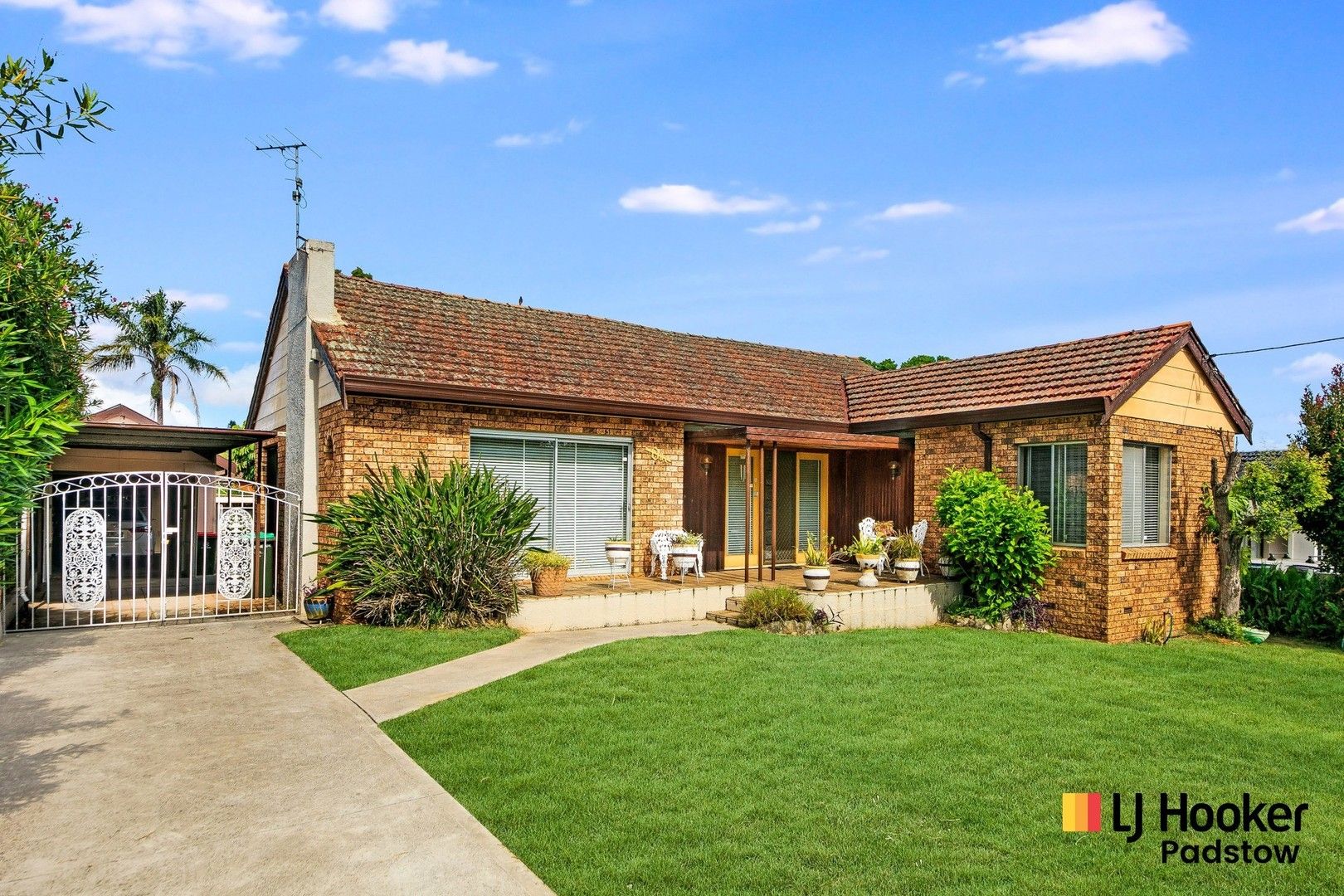 3 bedrooms House in 1 Eddie Avenue PANANIA NSW, 2213