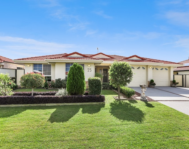 25 Clovelly Place, Sandstone Point QLD 4511