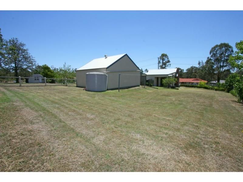 2 Thomas Street, NORTH ROTHBURY NSW 2335, Image 2