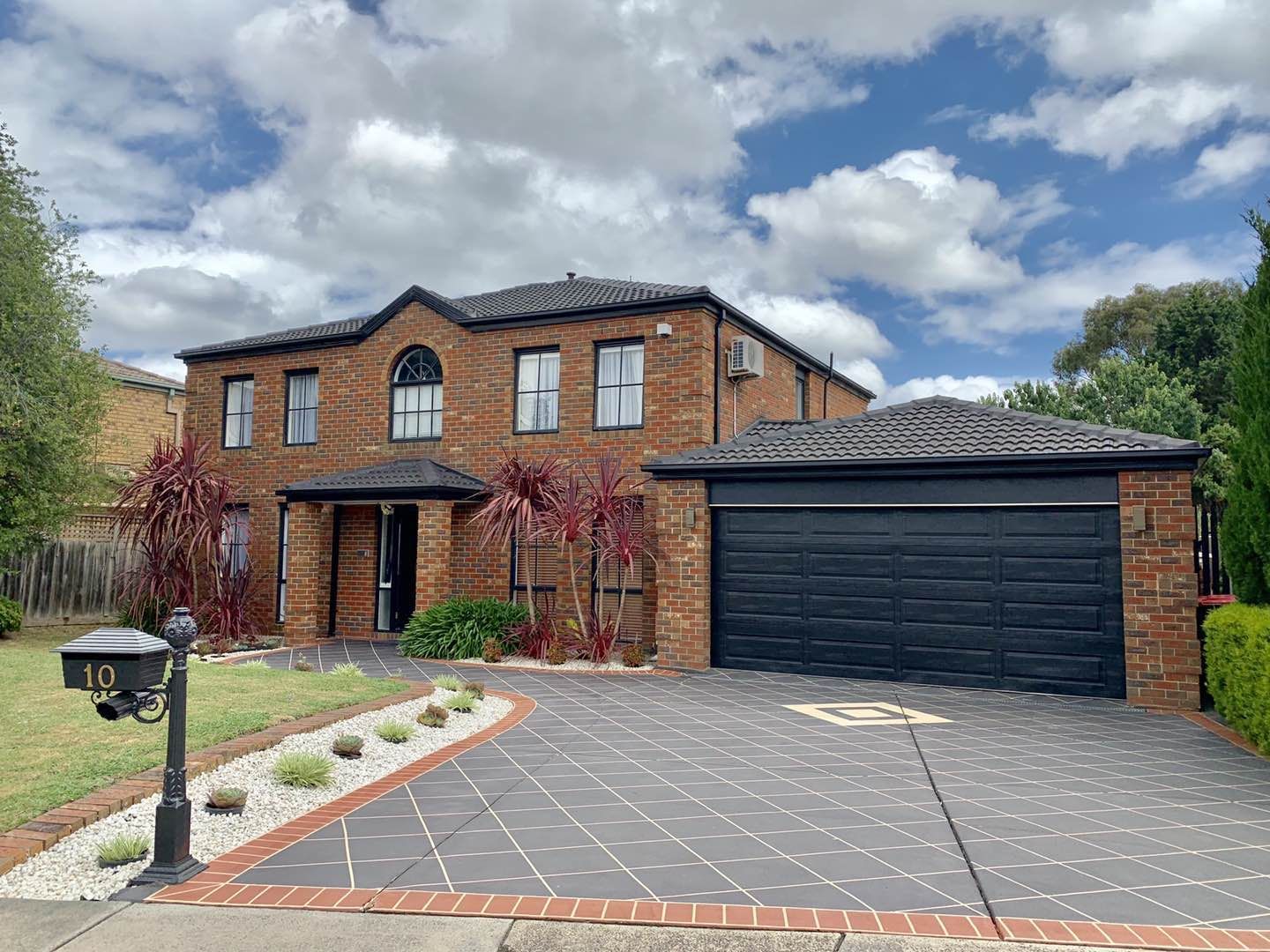 10 Airedale Way, Rowville VIC 3178