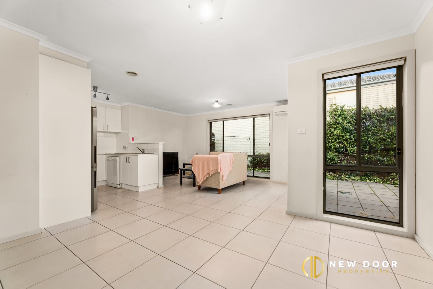 16 Loveday Crescent, Casey ACT 2913, Image 1