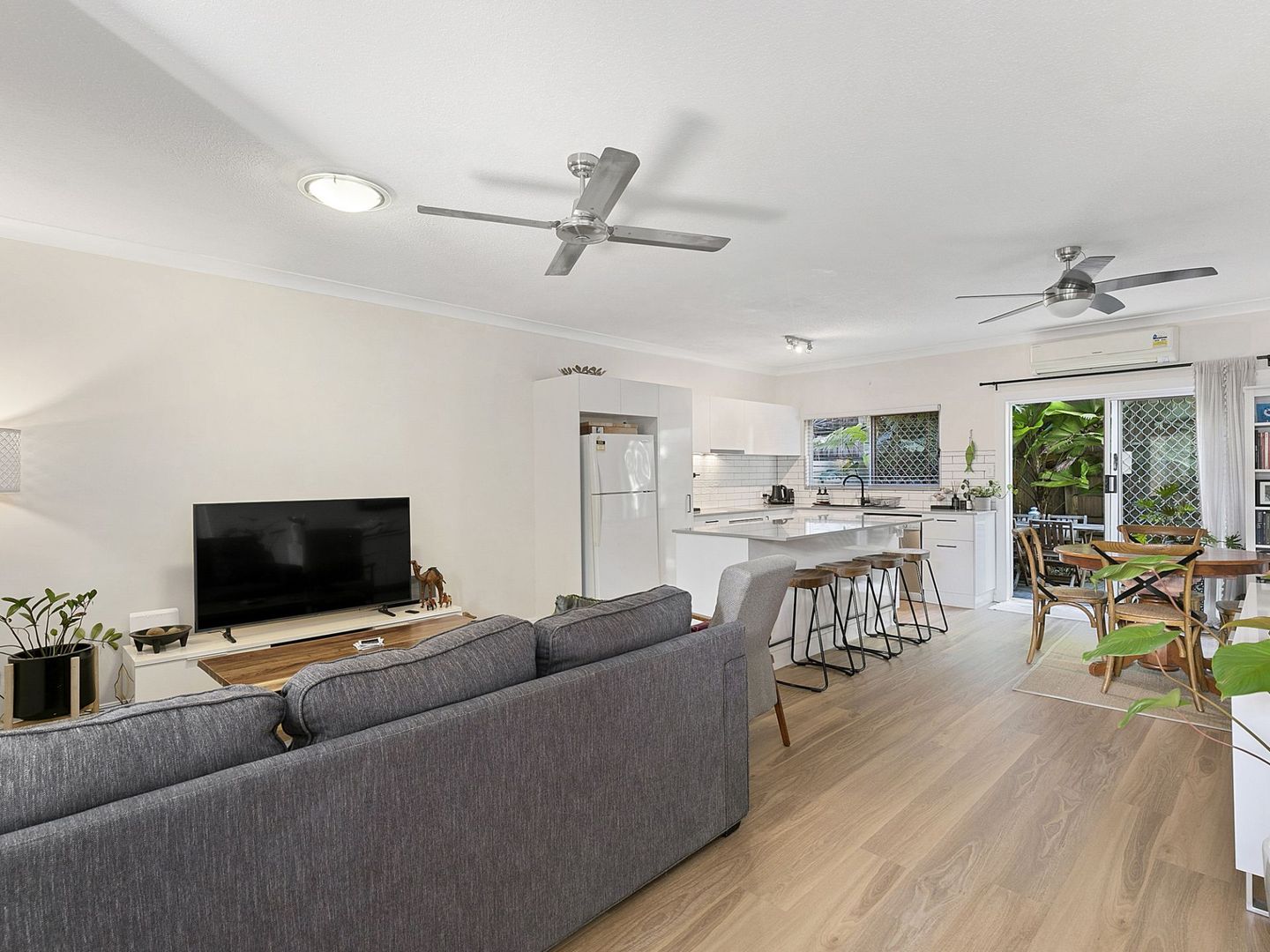 361-363 McLeod Street, Cairns North QLD 4870, Image 1