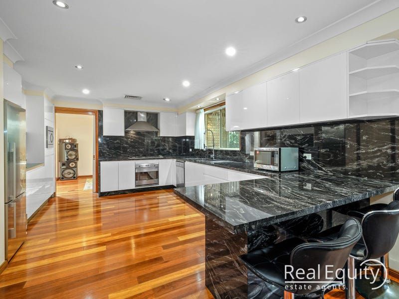 7 Rexham Place, Chipping Norton NSW 2170, Image 2