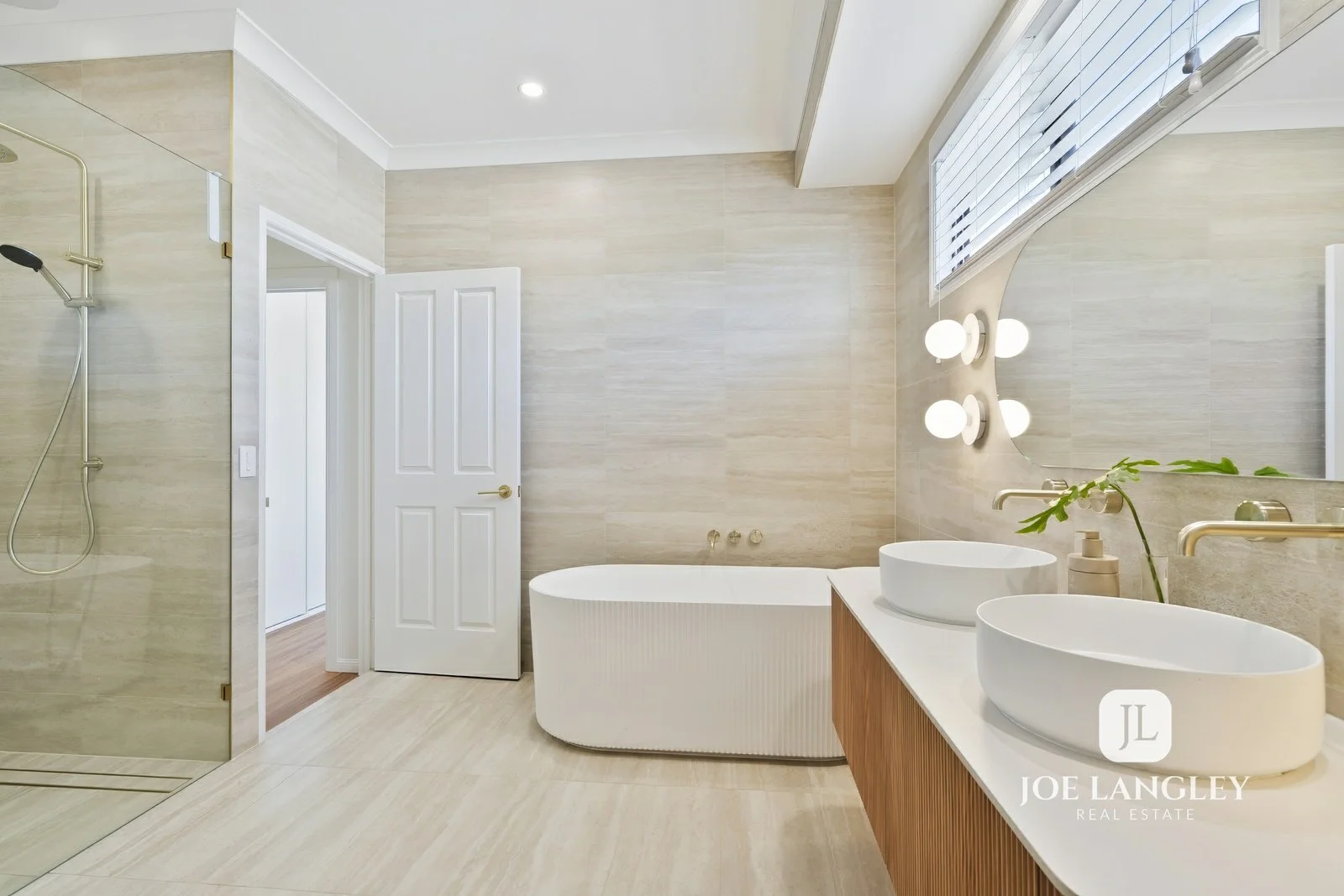 Additional image 6 of 15 Bertrand Road, Sunrise Beach QLD 4567