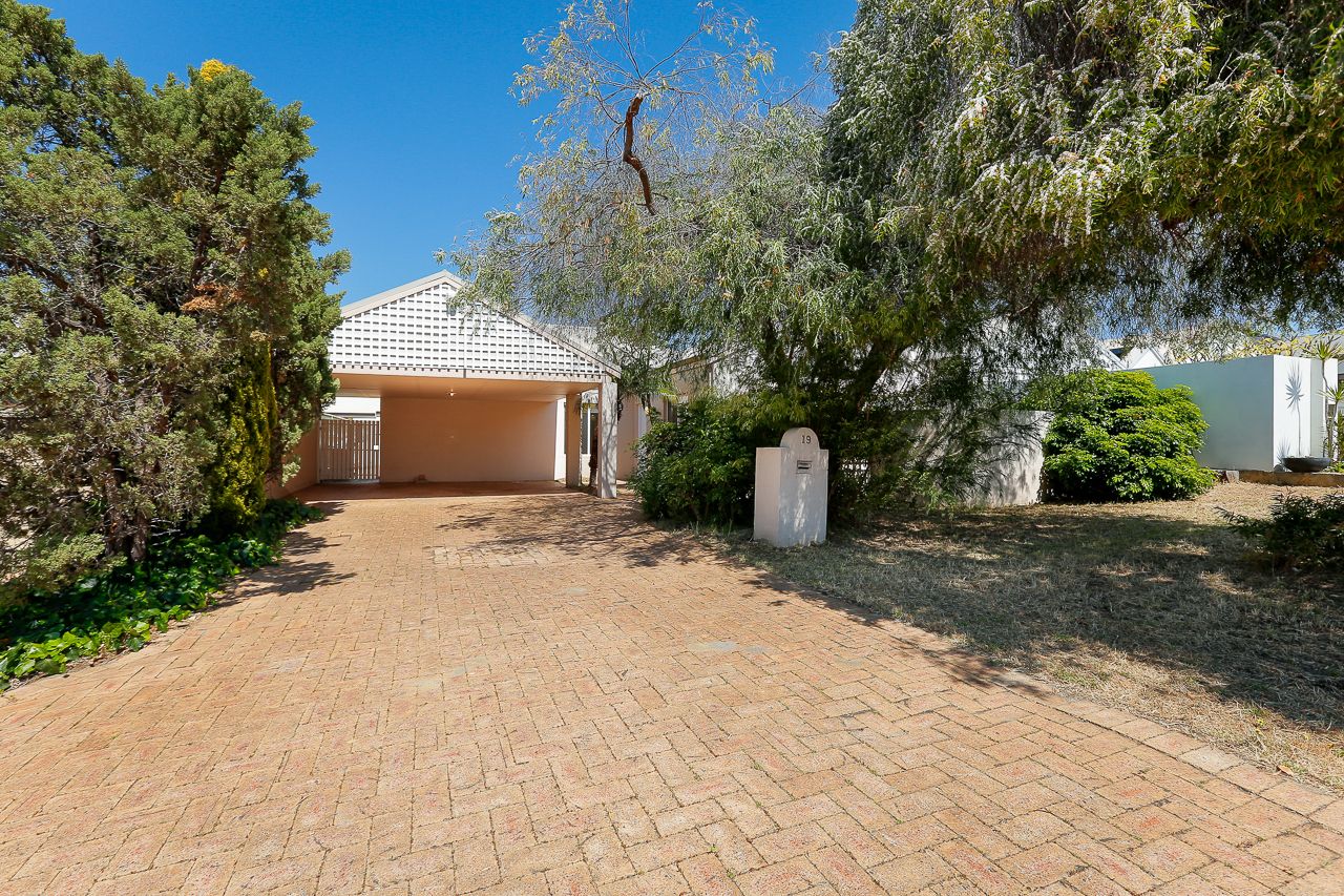 19 Ness Road, Applecross WA 6153, Image 1