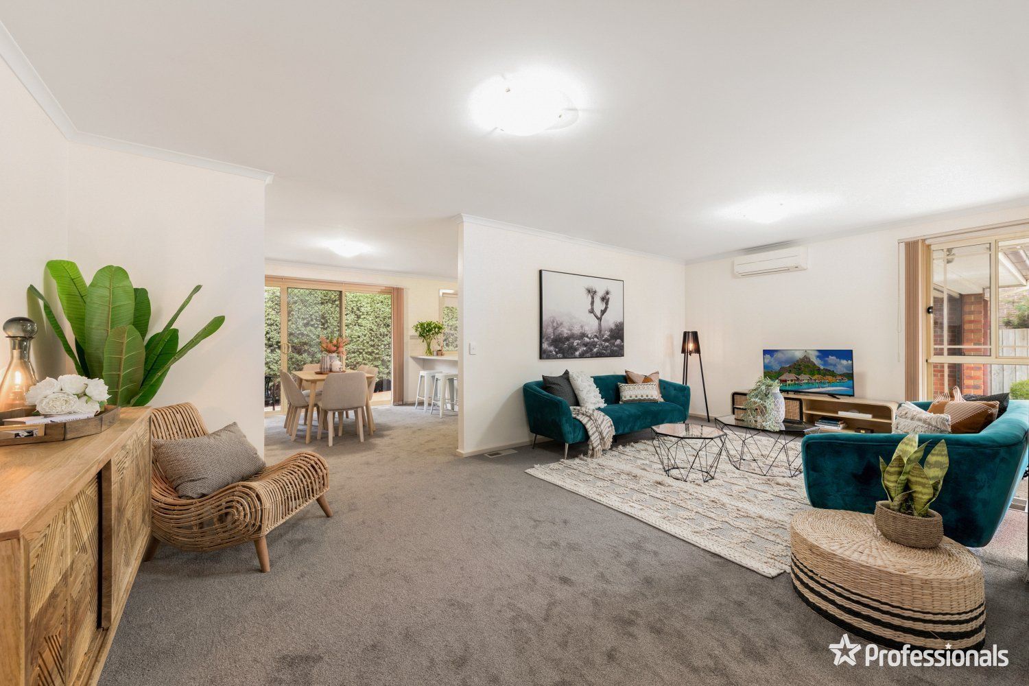 2/4 Tate Avenue, Wantirna South VIC 3152, Image 1