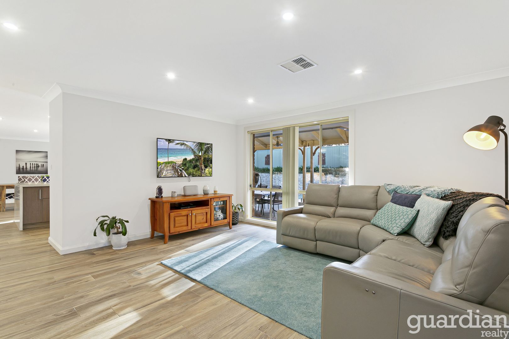 33 Carmelita Circuit, Rouse Hill NSW 2155, Image 2