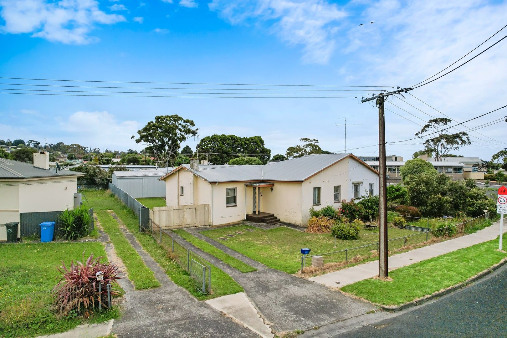 3 bedrooms House in 25 Pearce Crescent MOUNT GAMBIER SA, 5290