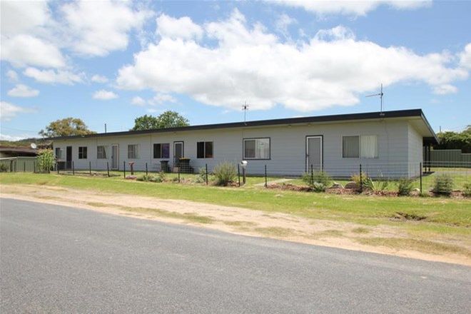 Picture of 59 Douglas Street, TENTERFIELD NSW 2372