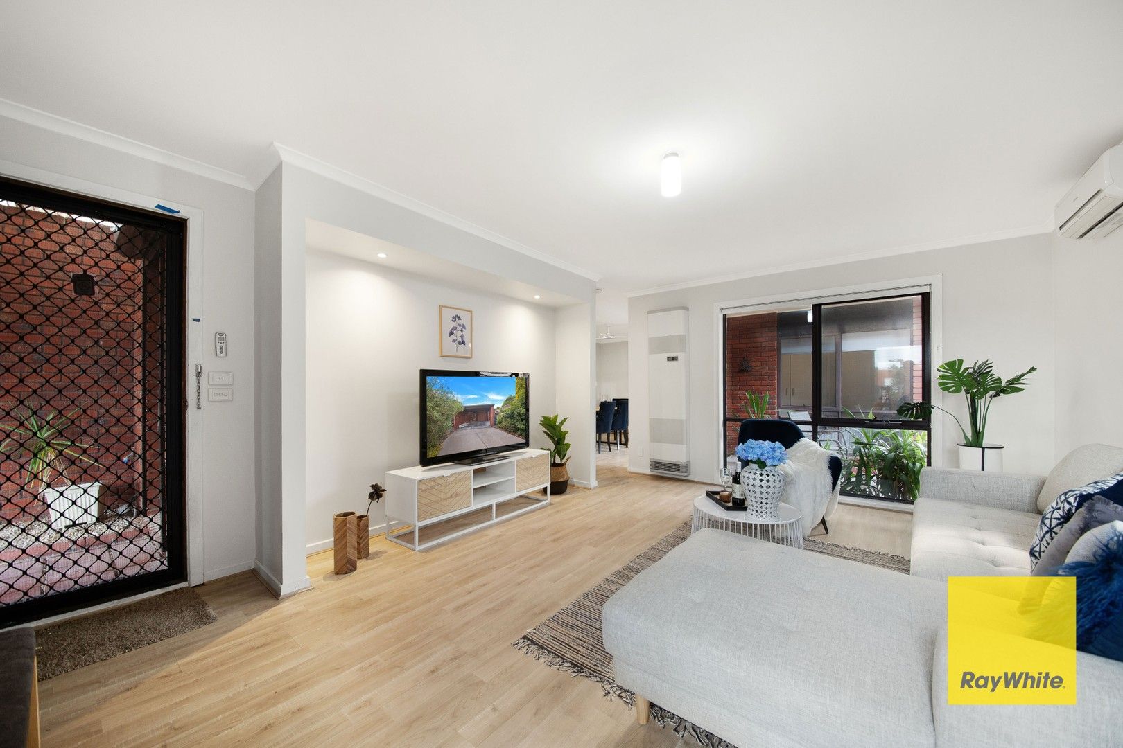 2/51 Cumming Drive, Hoppers Crossing VIC 3029, Image 0