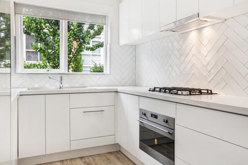 2 bedrooms Apartment / Unit / Flat in 3/45 Kensington Road SOUTH YARRA VIC, 3141