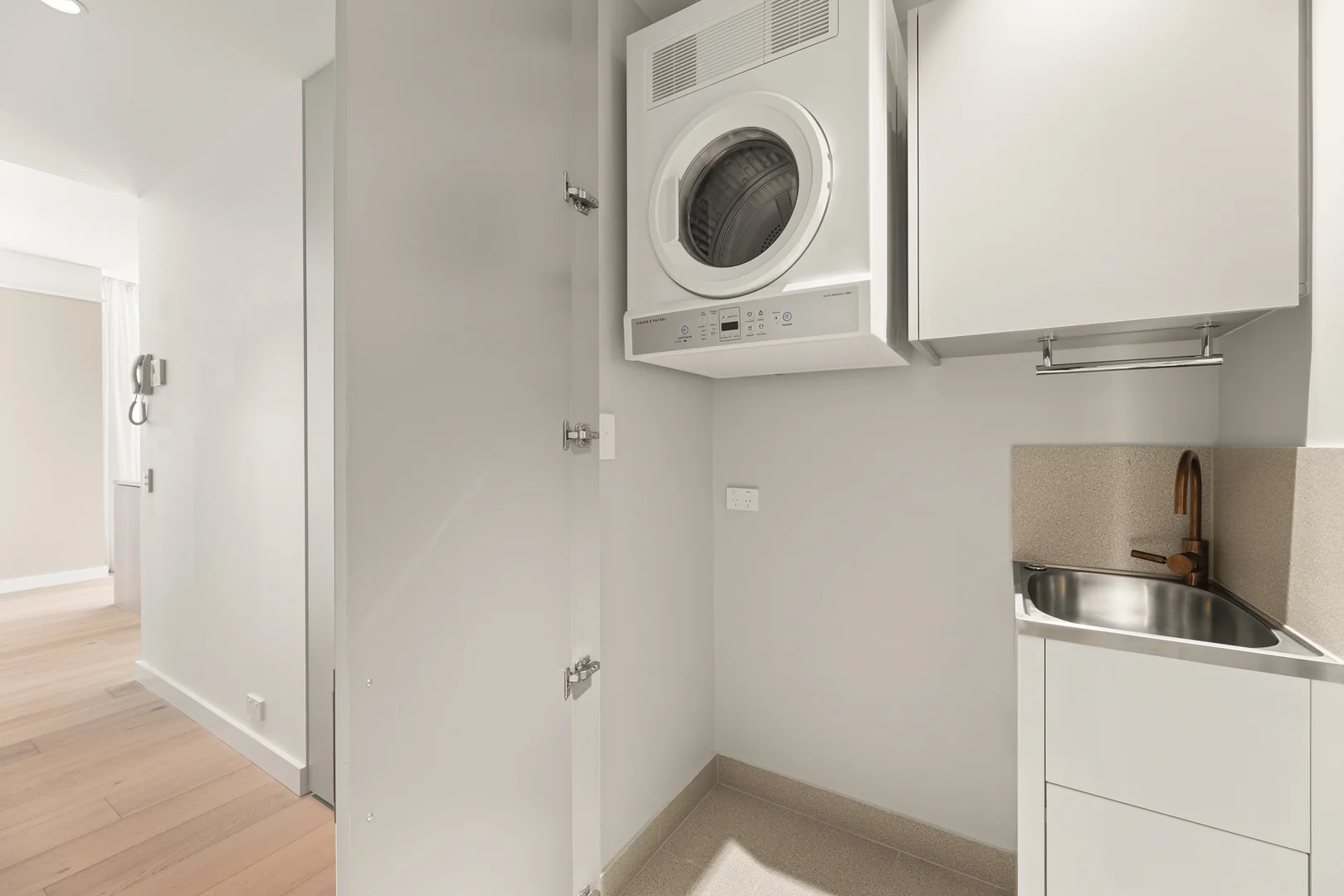 Additional image 9 of 1008/470 Main Street, Kangaroo Point QLD 4169