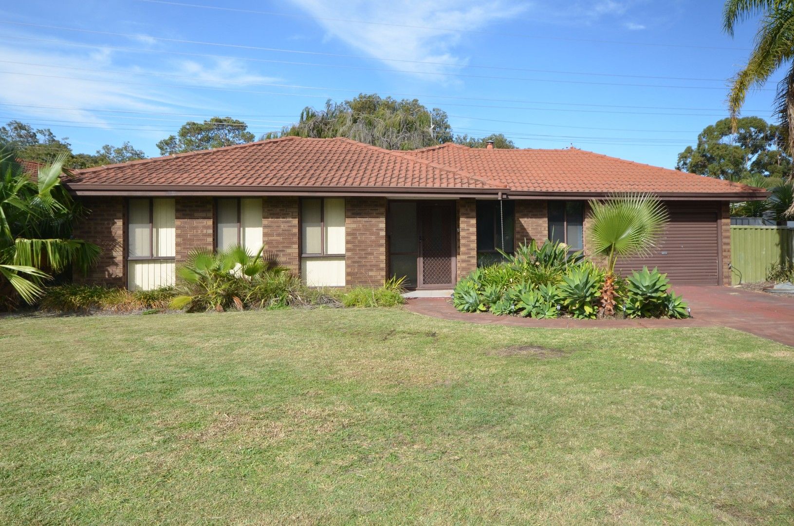 4 bedrooms House in 60 Hetherington Drive BULL CREEK WA, 6149