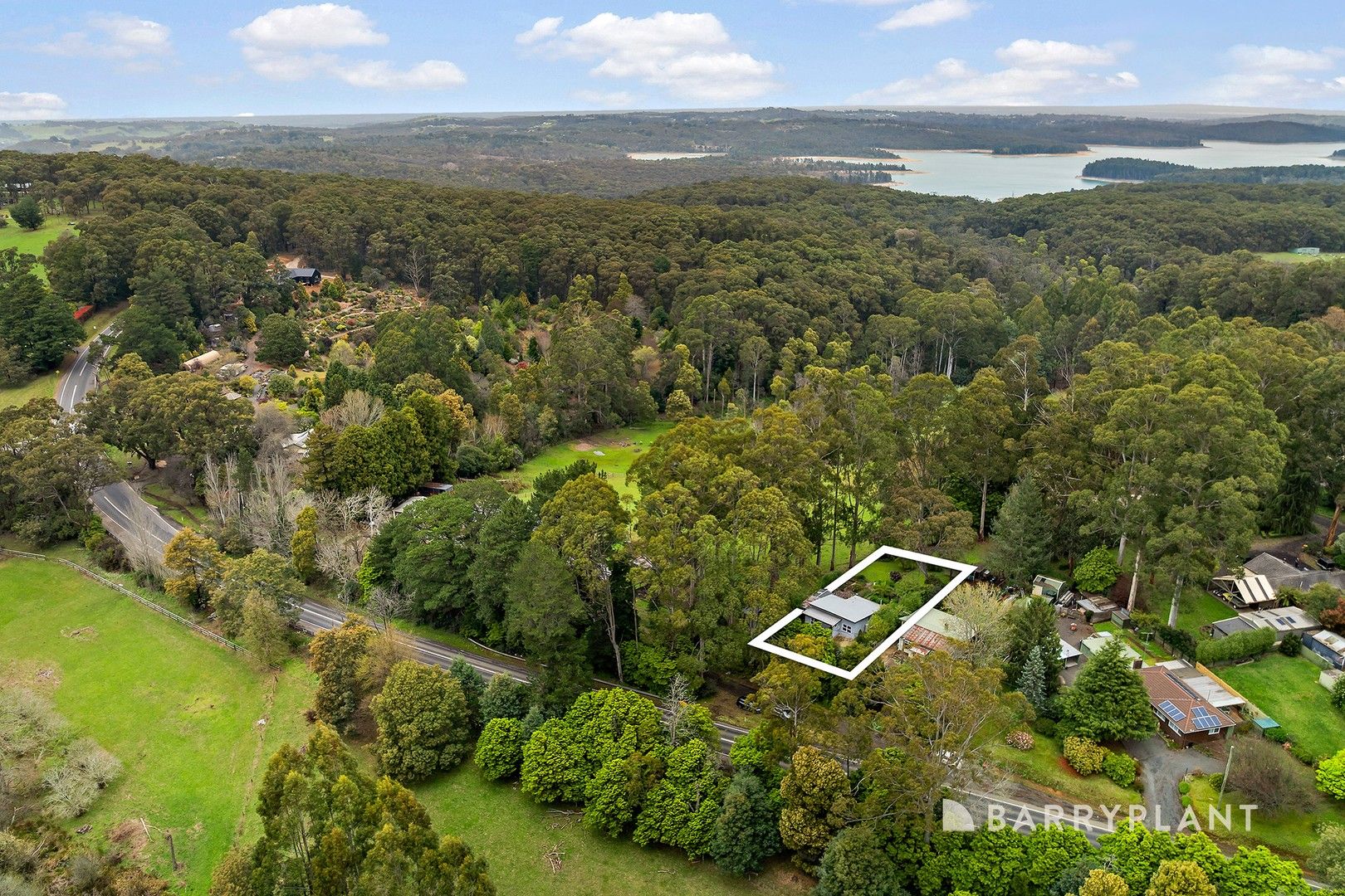 2 bedrooms House in 76 Beaconsfield-Emerald Road EMERALD VIC, 3782