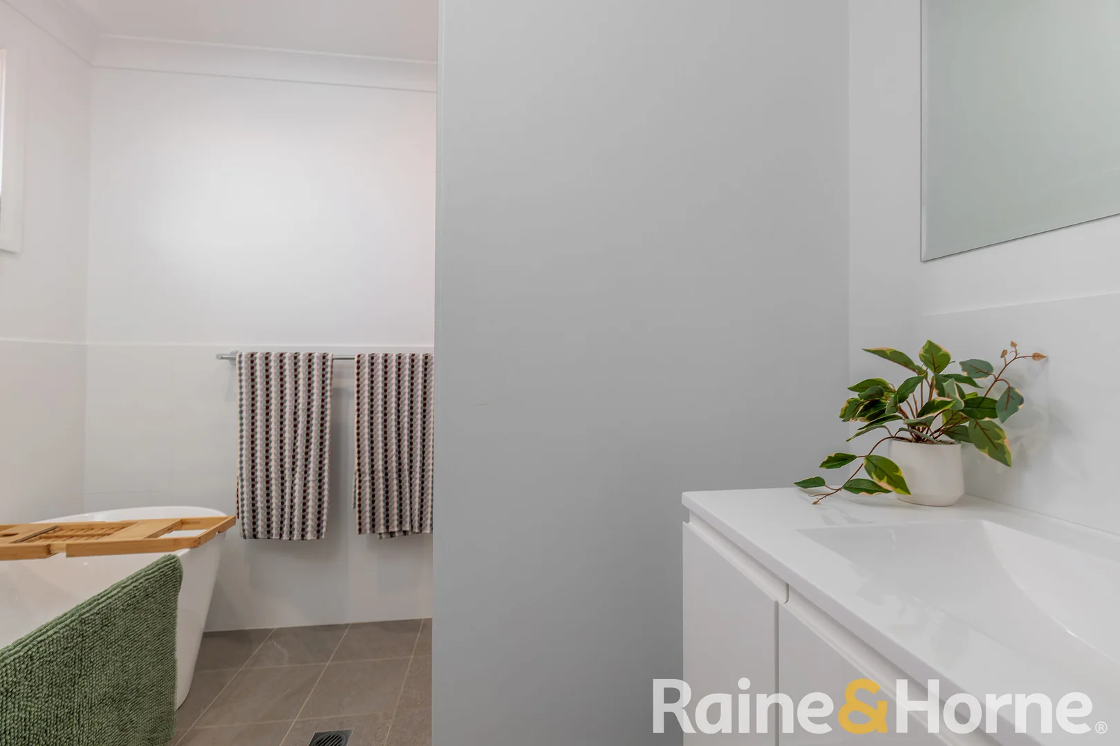 Additional image 13 of 31 Violet Circuit, Dubbo NSW 2830