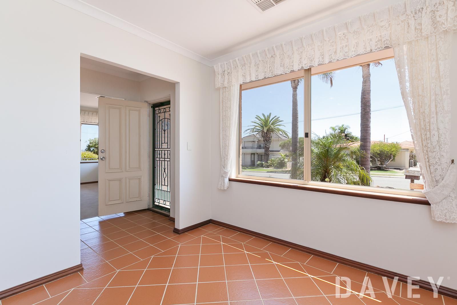 28A Sholl Ave, North Beach WA 6020 House For Rent 630 Domain