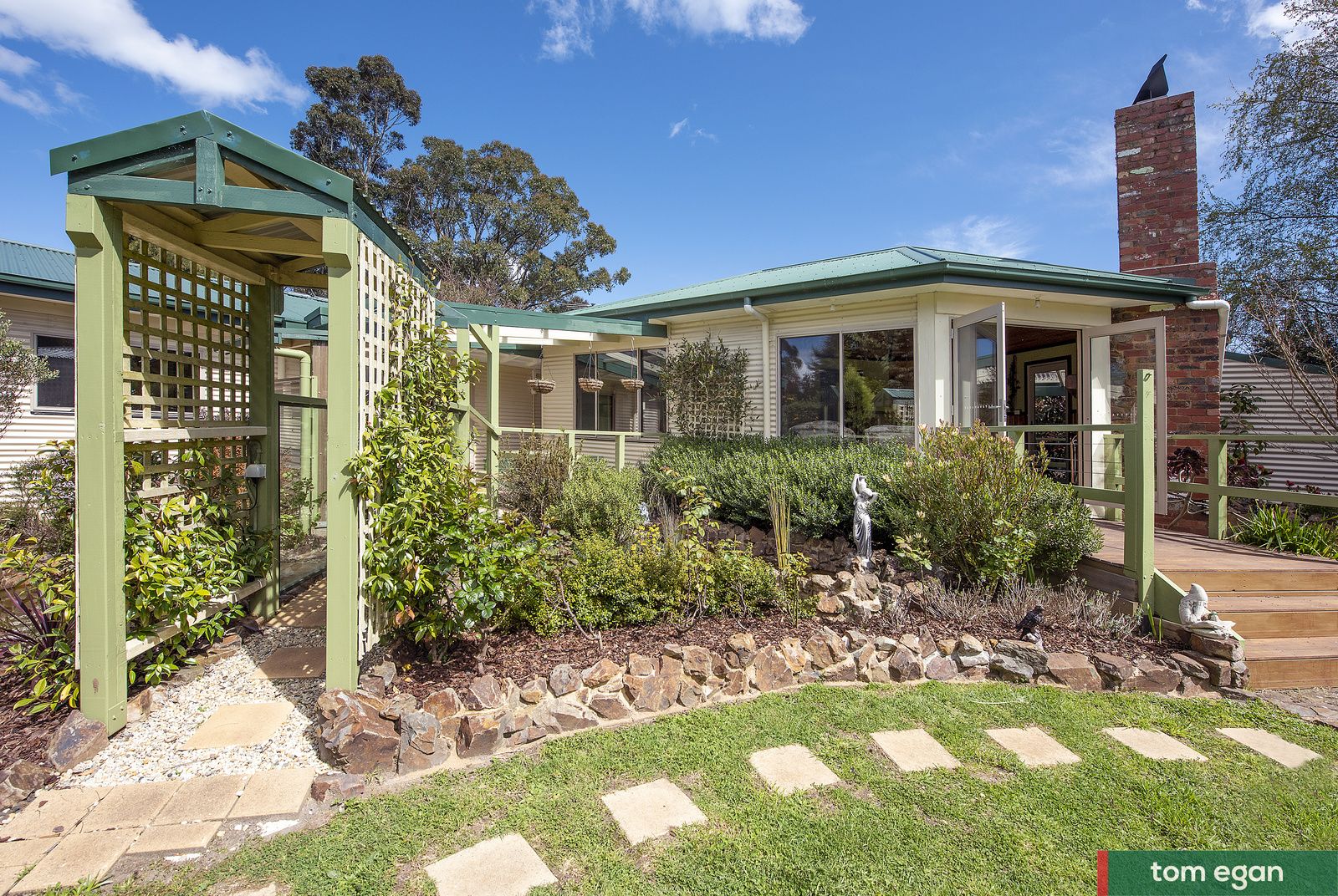 25 Victoria Road, Kinglake VIC 3763