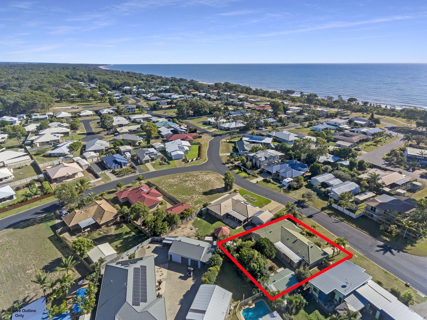 25 Acacia St, Moore Park Beach QLD 4670, Image 0