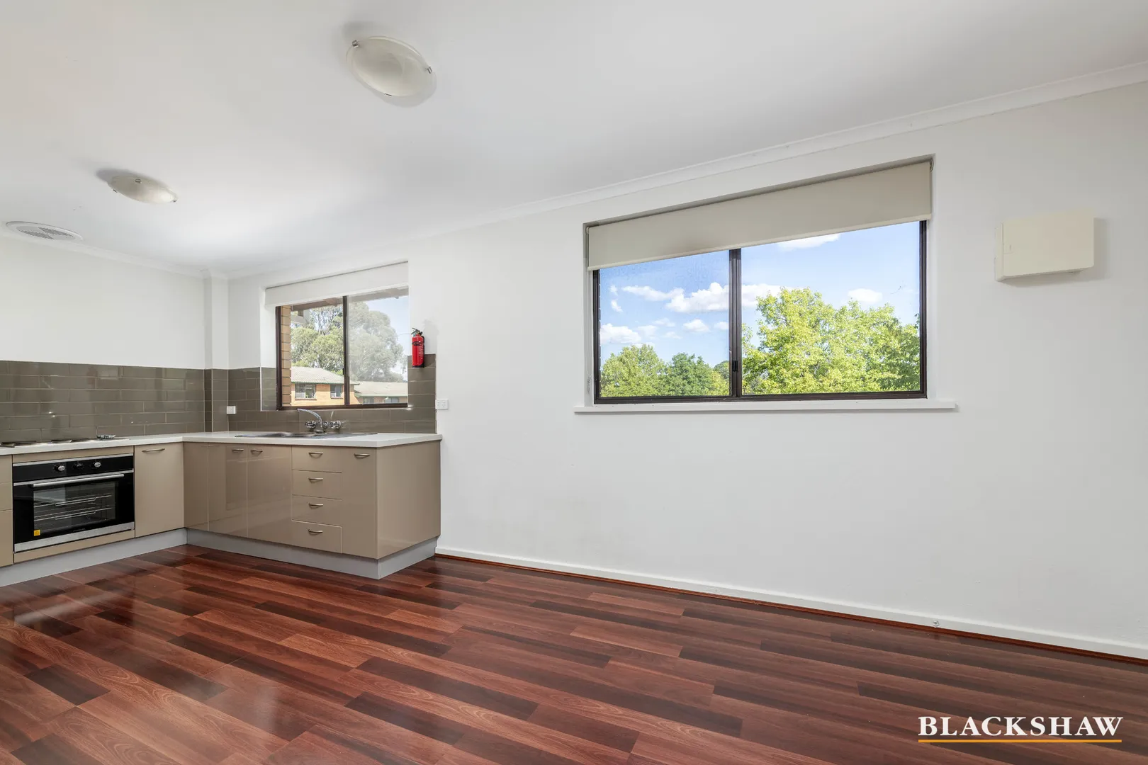 Stylish, Low-Maintenance Living in a Prime Chifley Location - View 4
