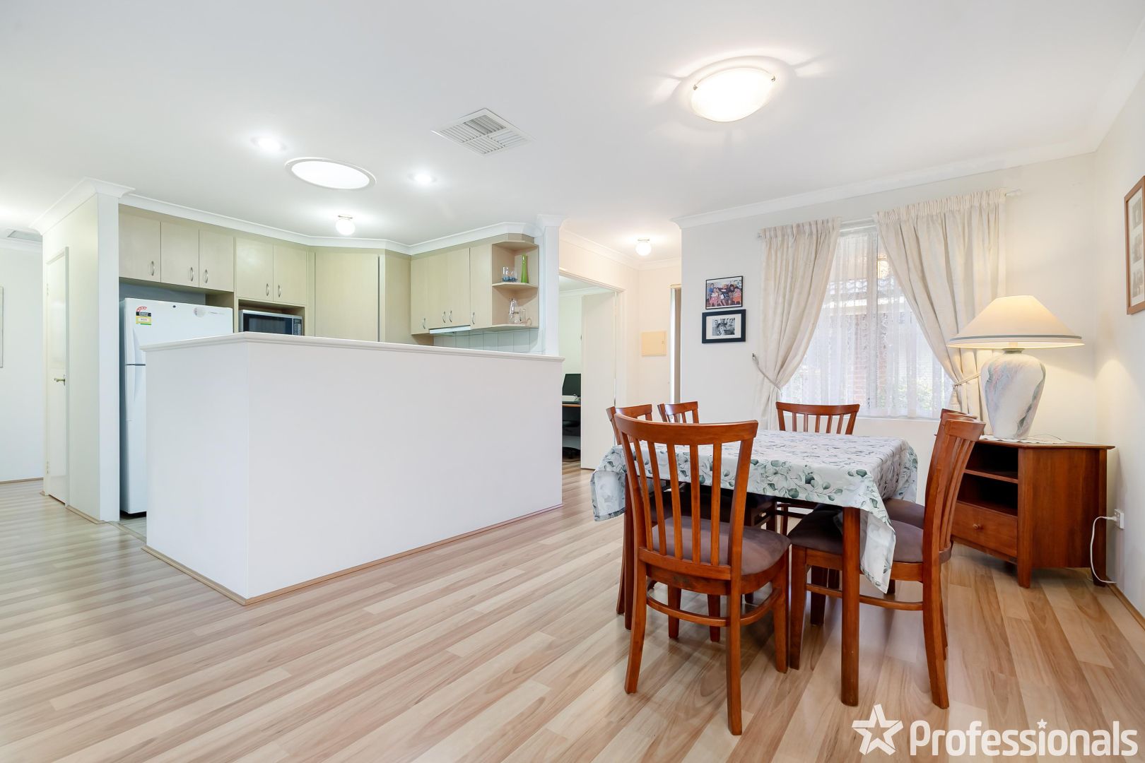 15/2 Cerberus Avenue, Parkwood WA 6147, Image 2