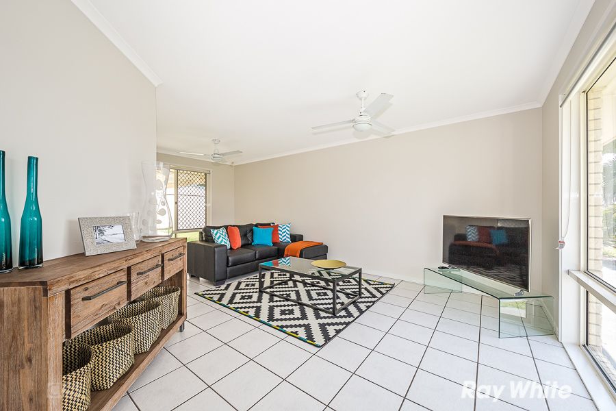 12 Monavale Court, SANDSTONE POINT QLD 4511, Image 1