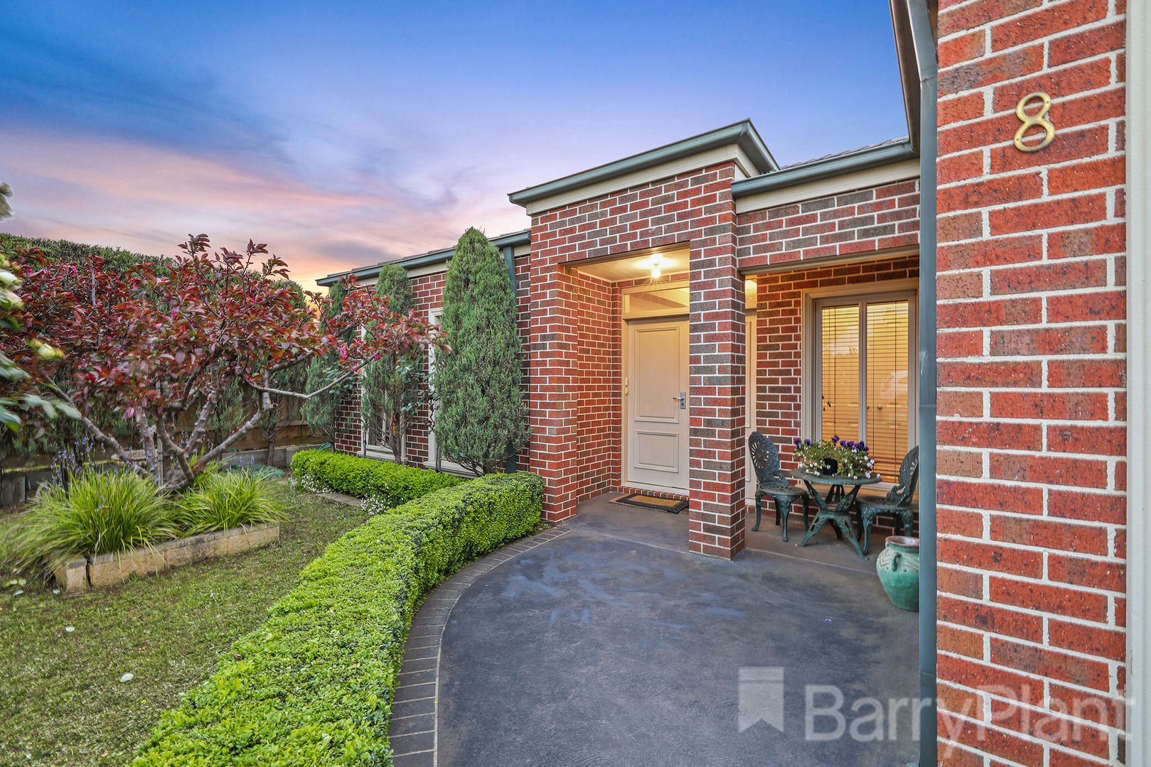 8 Lyndhurst Square, Drouin VIC 3818, Image 2