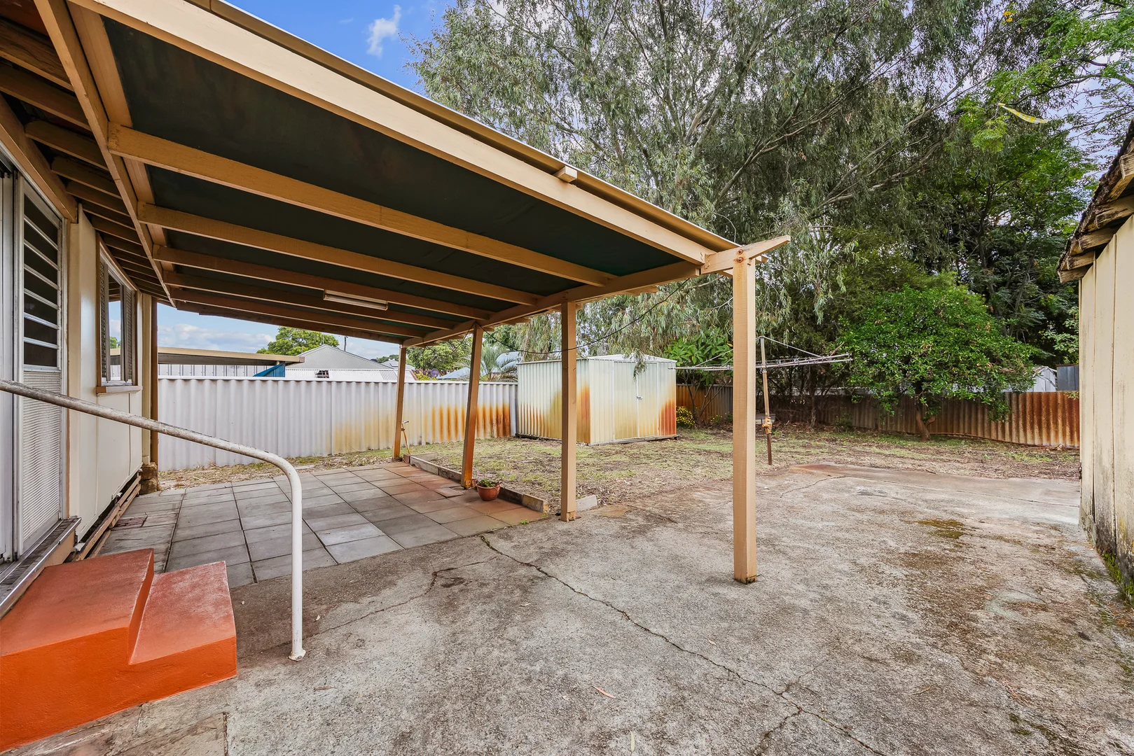 Additional image 11 of 203 Gabriel Street, Cloverdale WA 6105