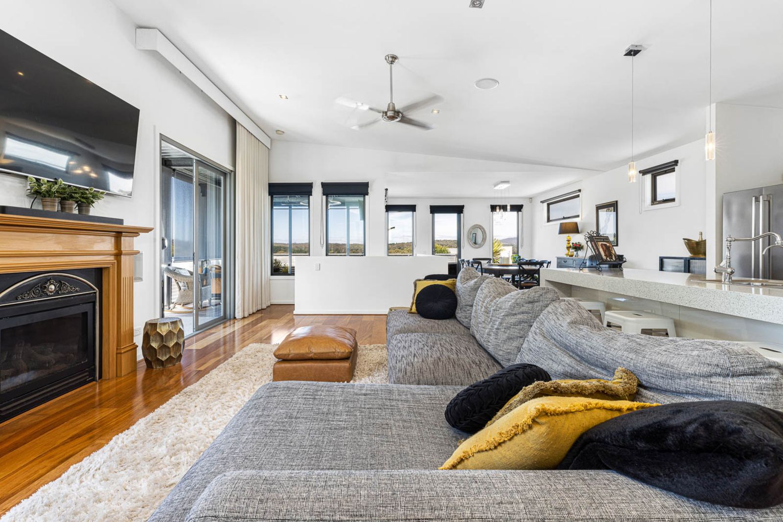 3 Kinloch Court Nerrina VIC 3350 Domain