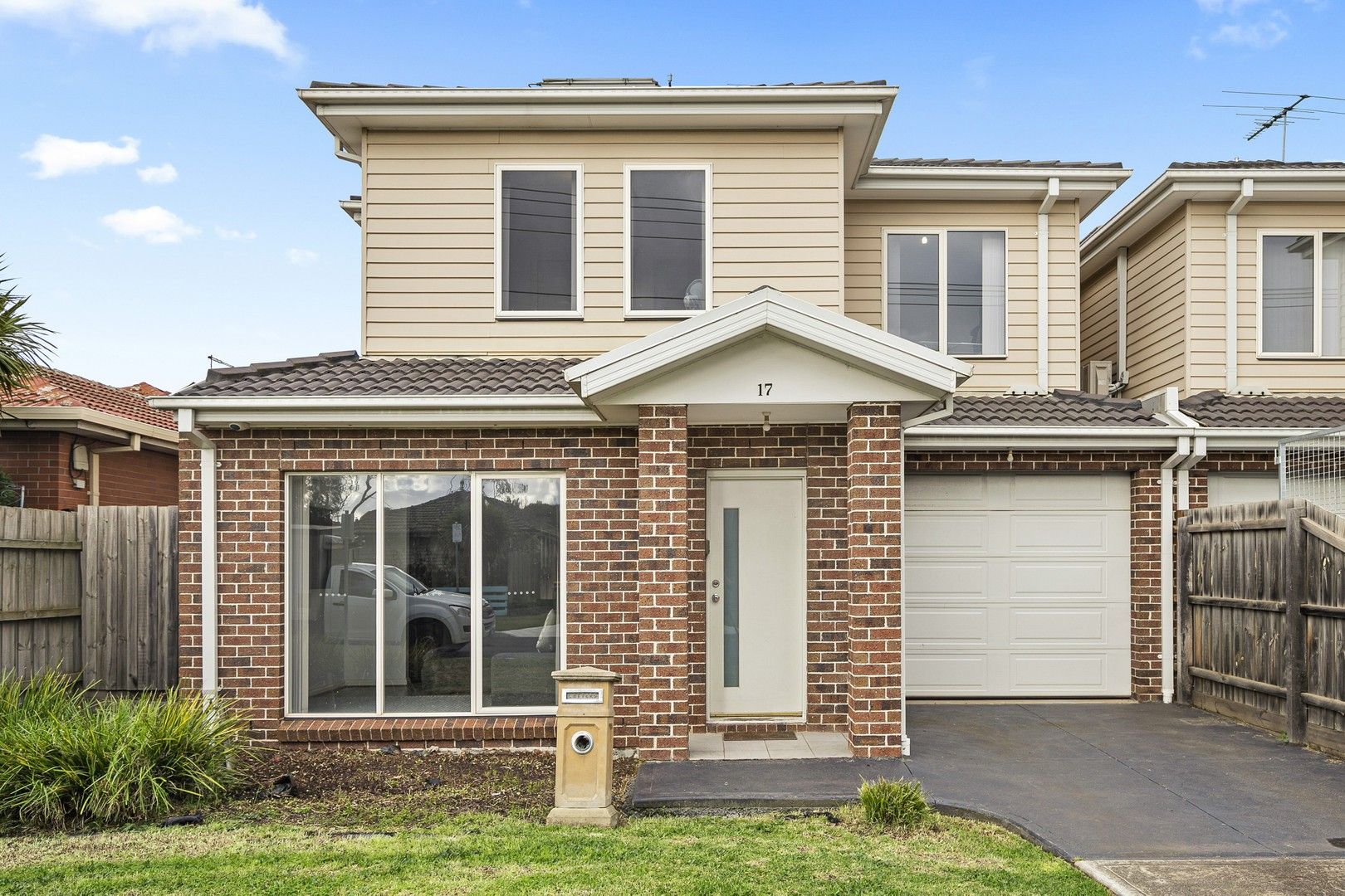 3 bedrooms Townhouse in 17 Balmoral Street LAVERTON VIC, 3028