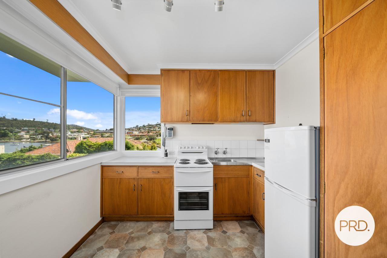 5/8 Ballawinnie Road, Lindisfarne TAS 7015, Image 2