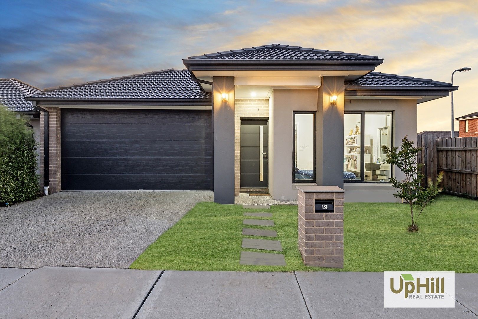 19 Merlot Way, Clyde North VIC 3978, Image 0