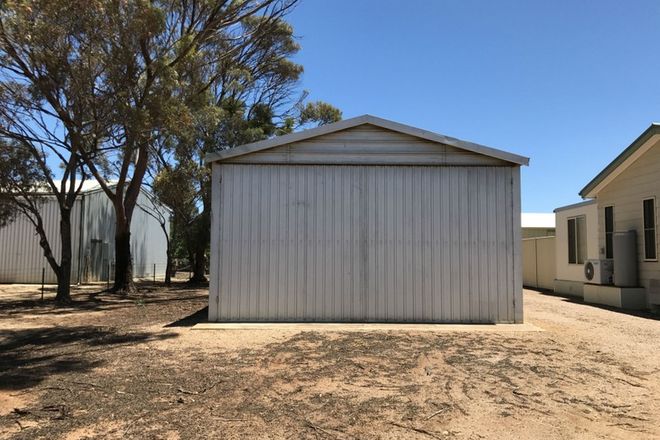 Picture of 1 Snook Road, FISHERMAN BAY SA 5522