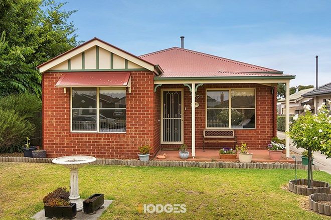 Picture of 1/25 Breakwater Road, EAST GEELONG VIC 3219