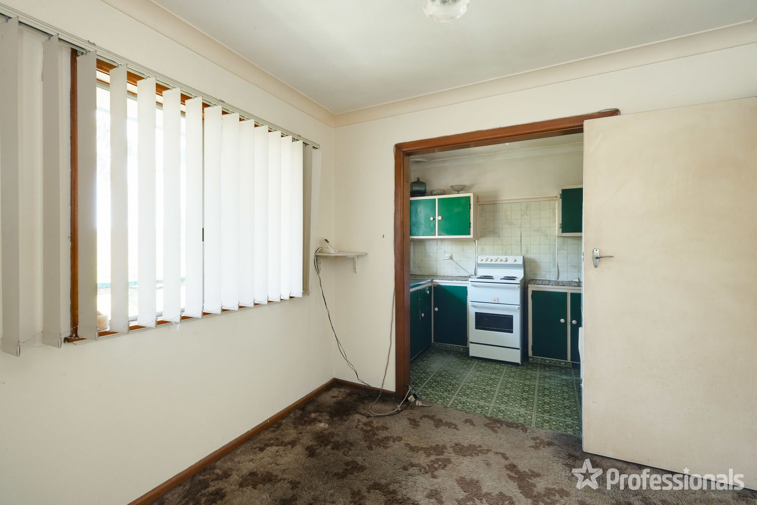 154 Manns Road, West Gosford NSW 2250, Image 2