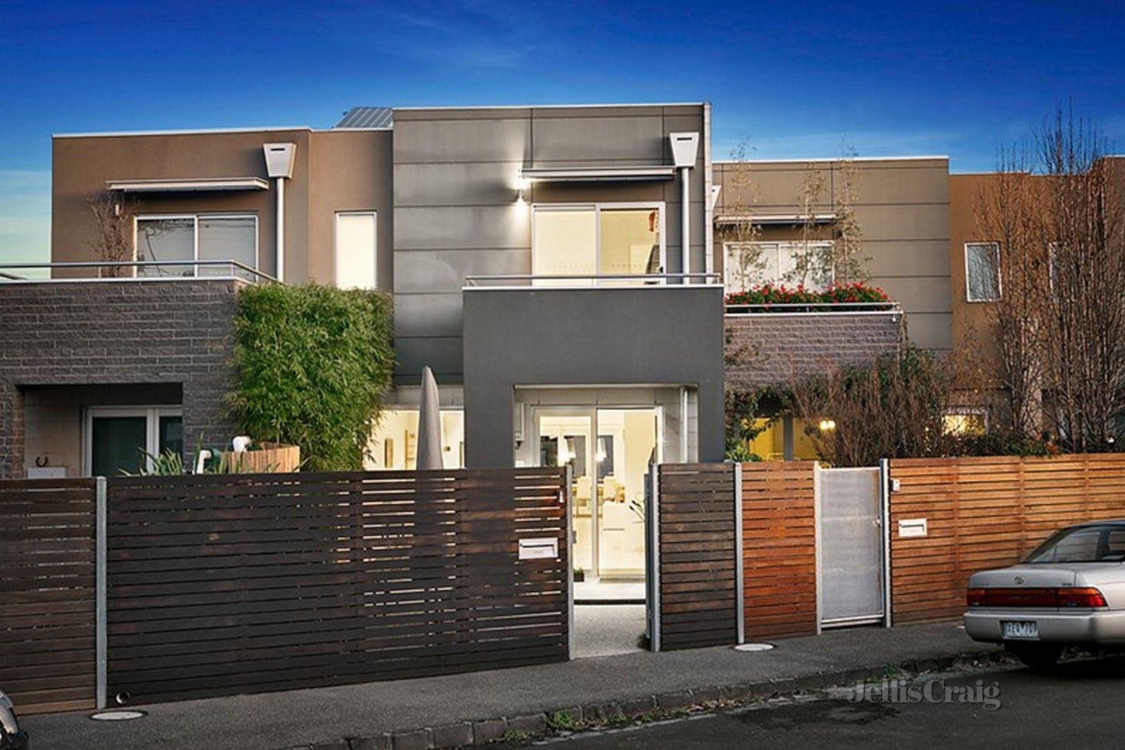3 bedrooms House in 21 Arnold Street BRUNSWICK EAST VIC, 3057