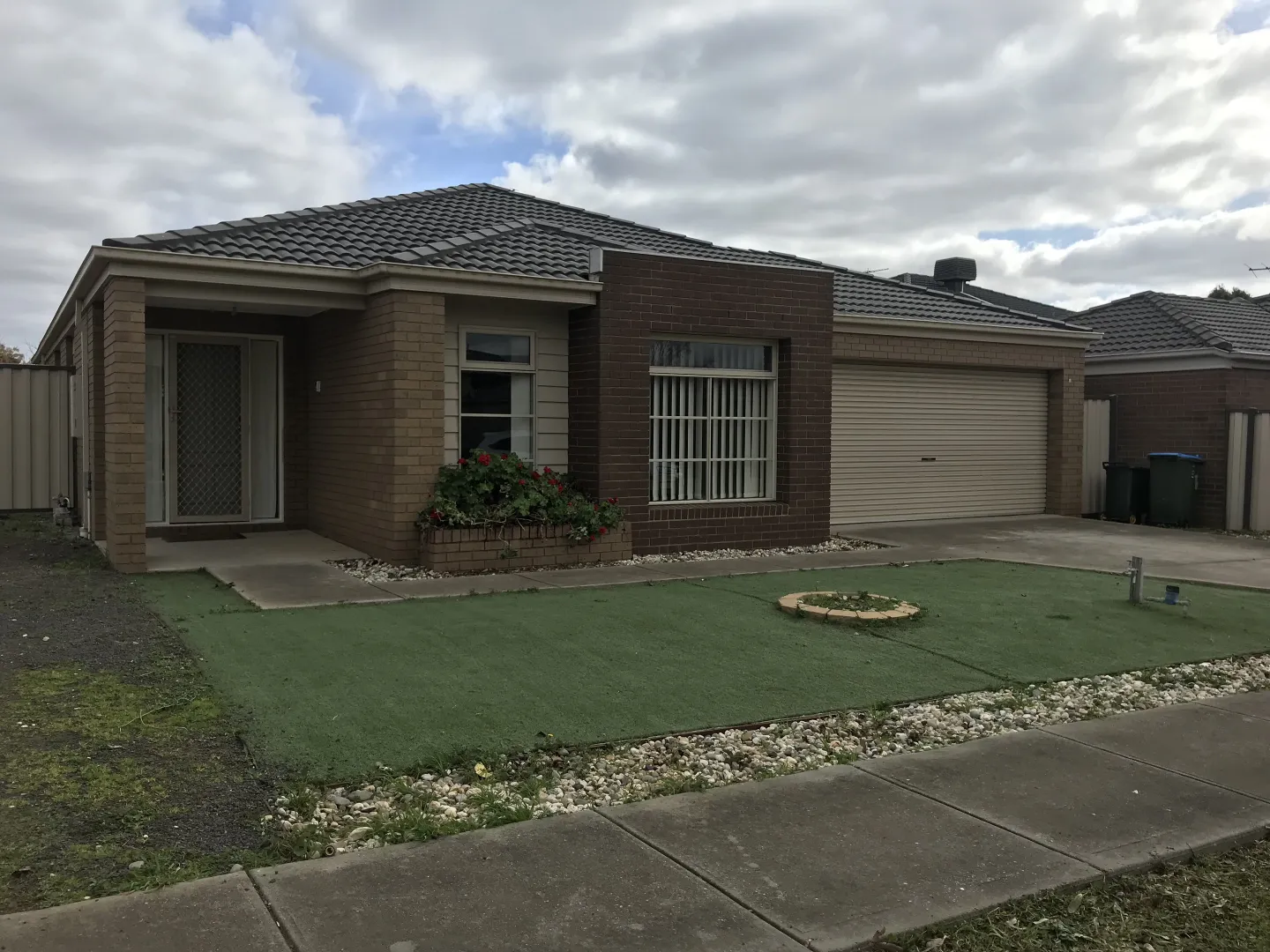 Perfect Family Home in Point Cook - Widok 2