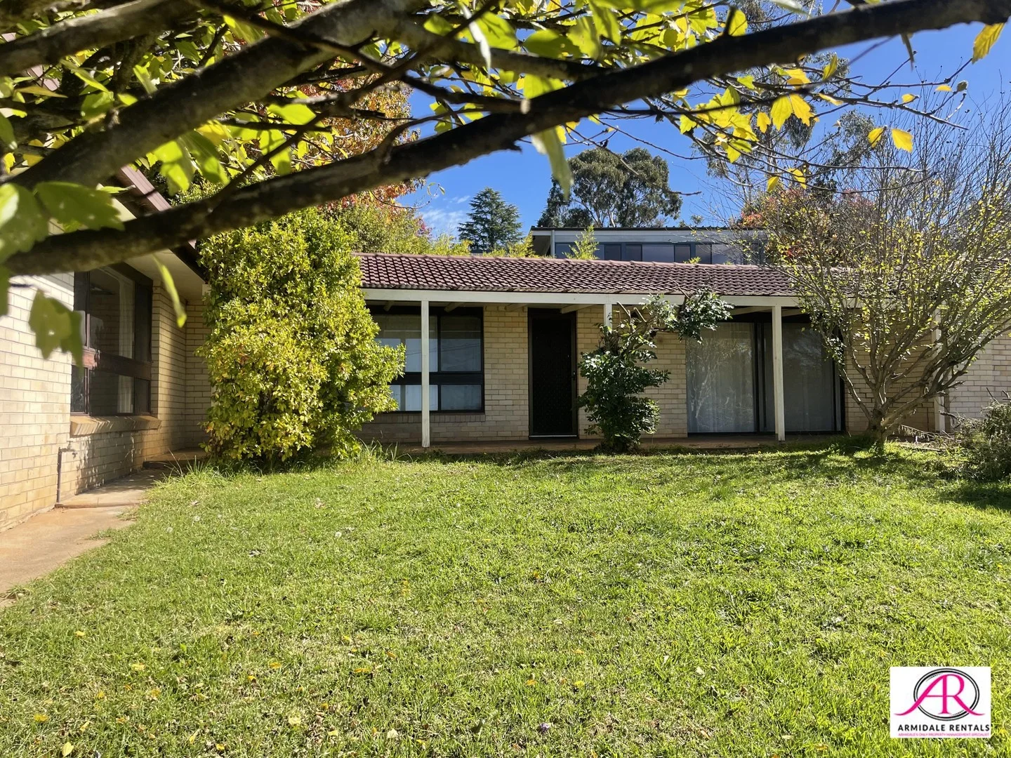 26 Curtis St, Armidale NSW 2350