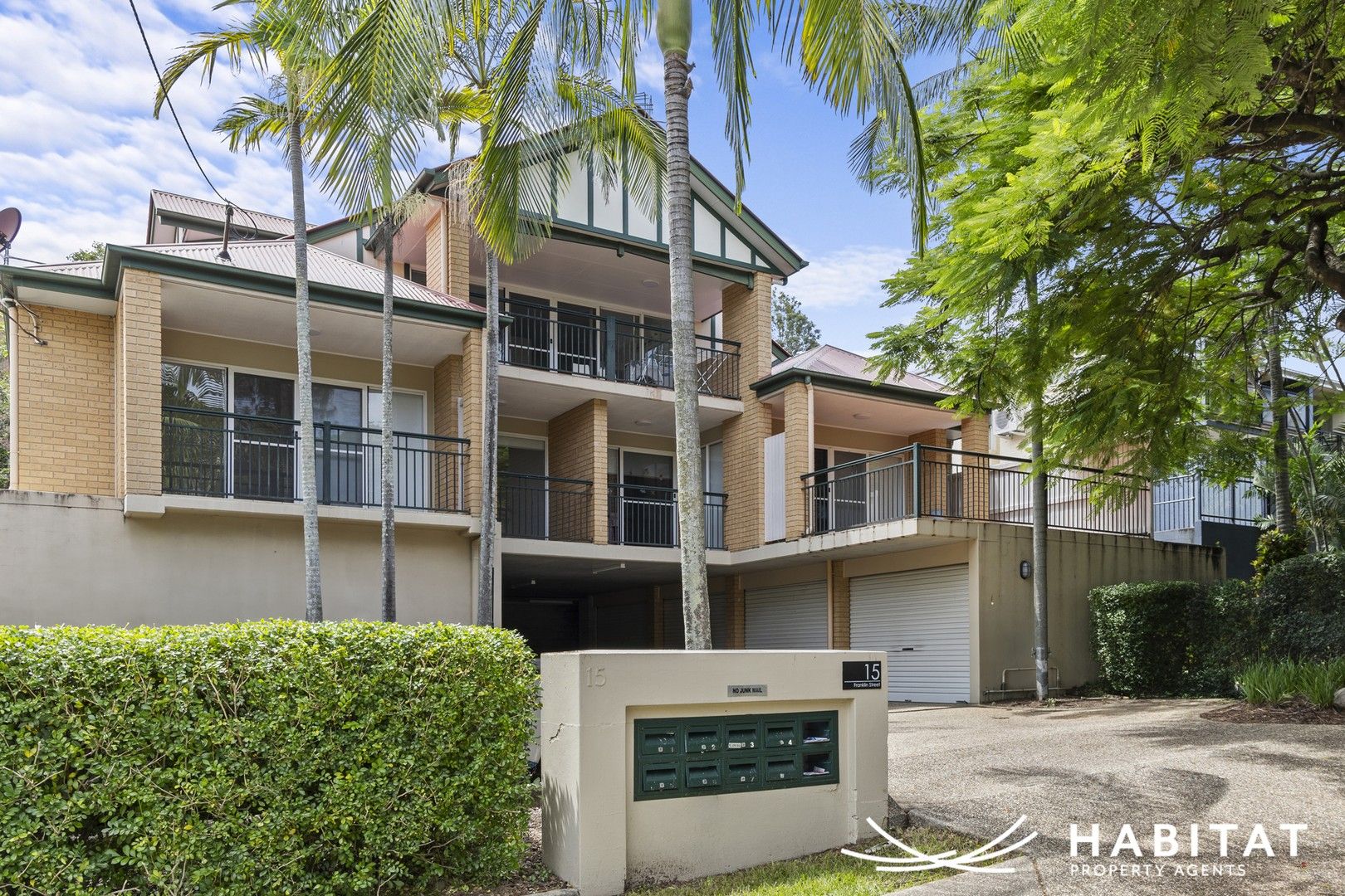 2 bedrooms Apartment / Unit / Flat in 1/15 Franklin Street KELVIN GROVE QLD, 4059