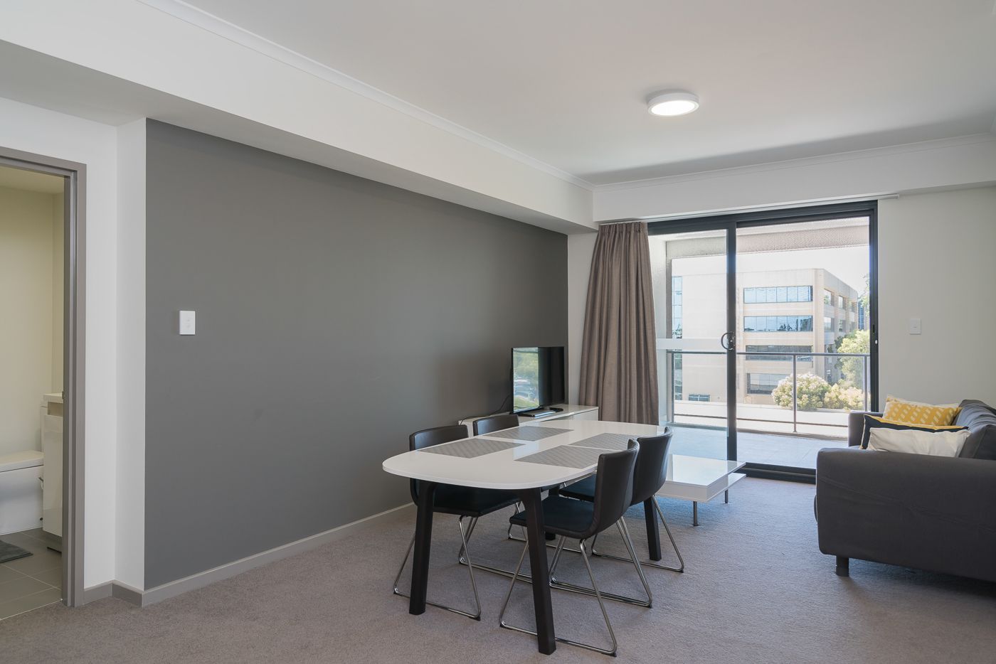 402/60 Grose Avenue, Cannington WA 6107, Image 0