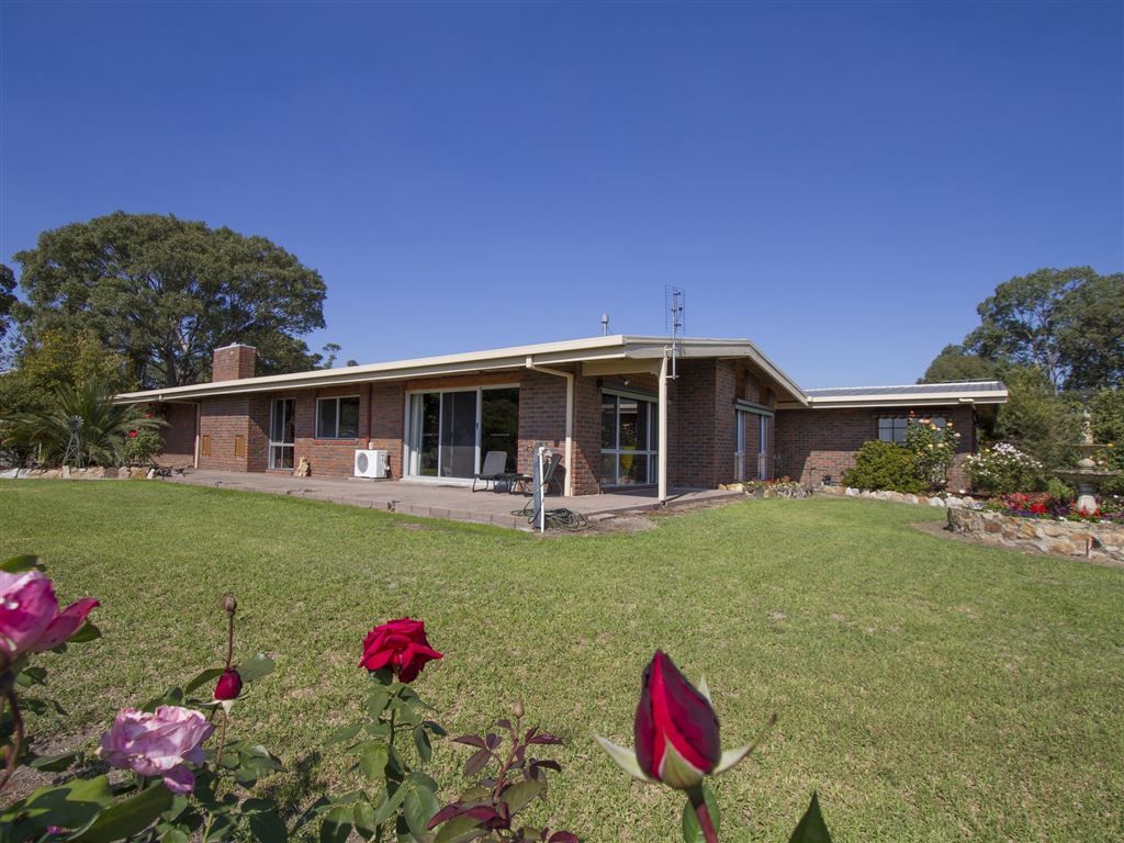 25 Neals Road, Metung VIC 3904, Image 0