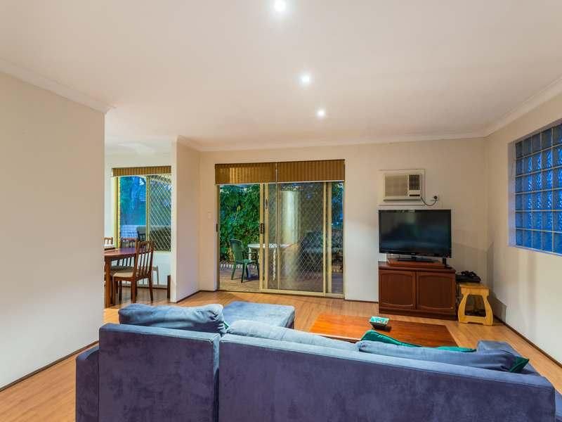 3/19 Point Walter Road, Bicton WA 6157, Image 2