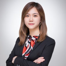 Sabrina Choi, Property manager