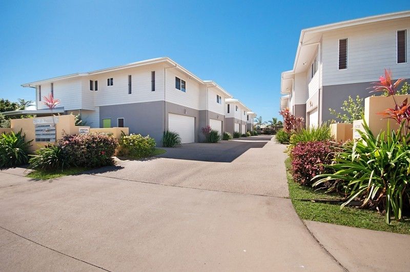 3 bedrooms Townhouse in 11/11 WATSON STREET MUNDINGBURRA QLD, 4812