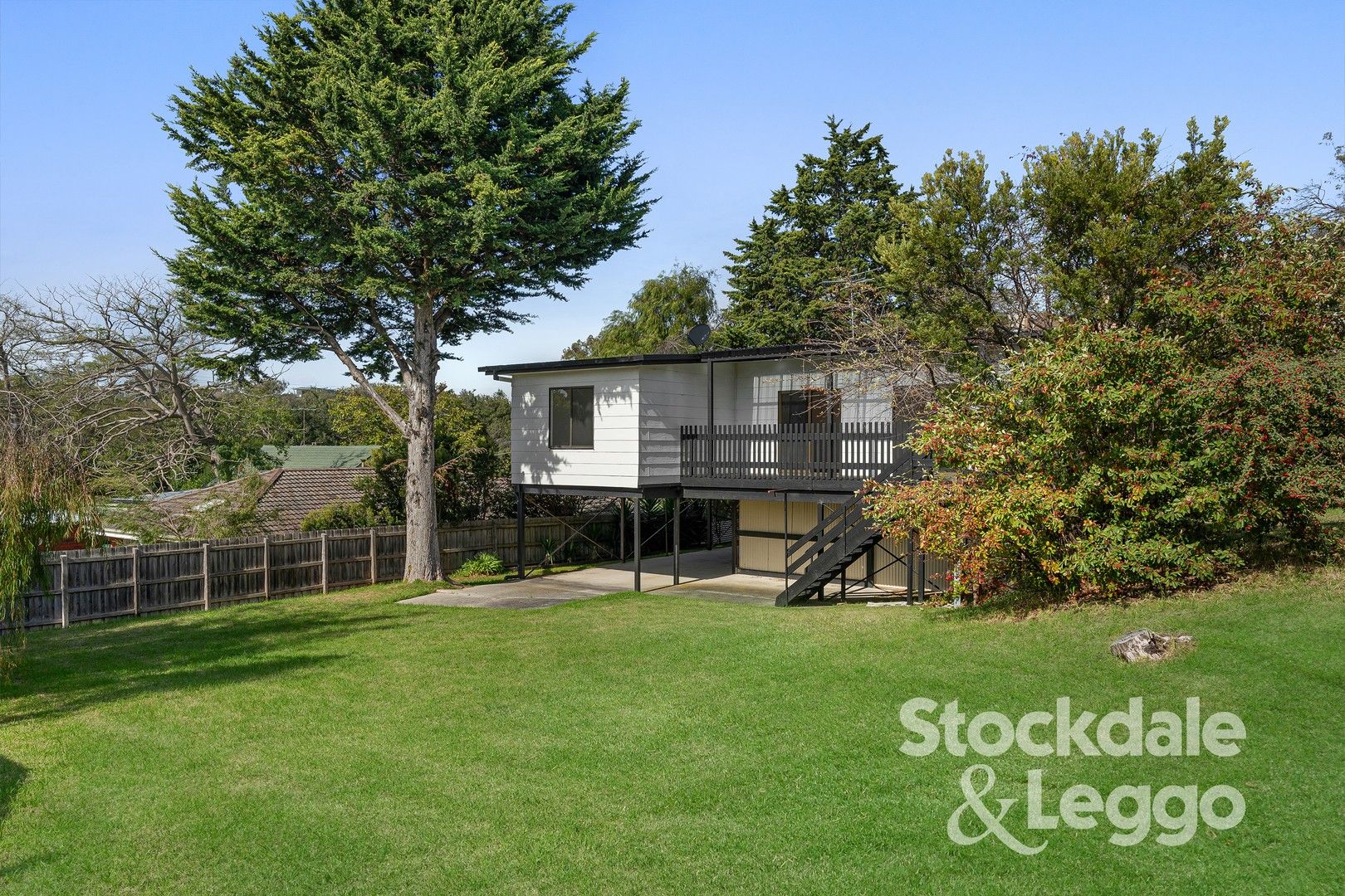 8 Locksley Road, Rye VIC 3941, Image 0