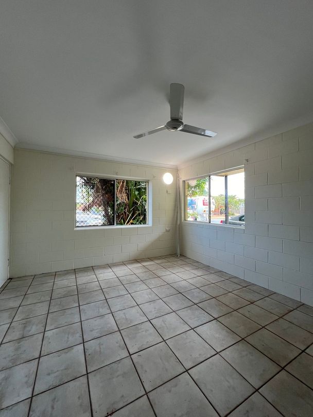 2 bedrooms Apartment / Unit / Flat in 1/83 Mann Street WESTCOURT QLD, 4870