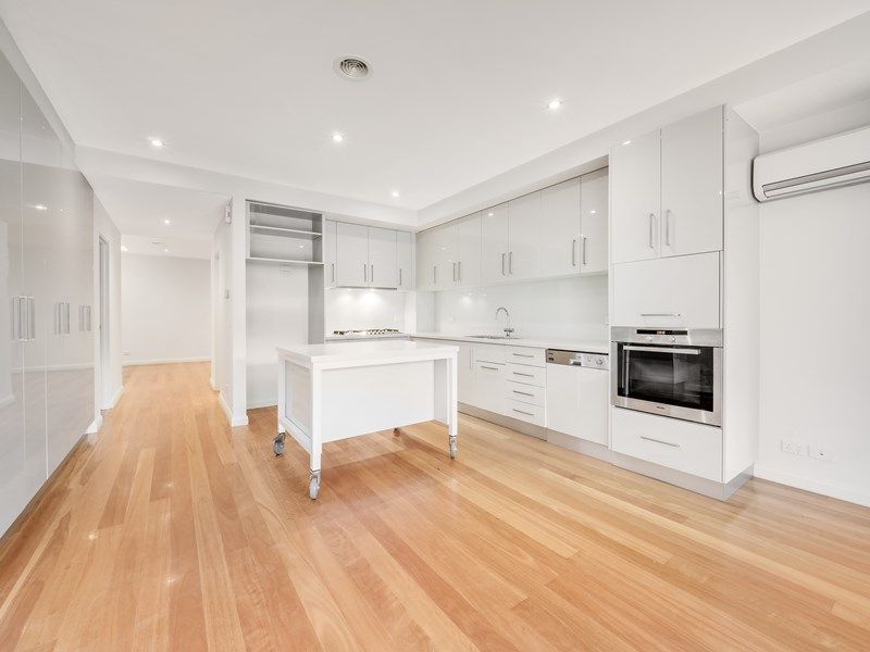 2/37 Broomfield Rd, Hawthorn East VIC 3123, Image 2