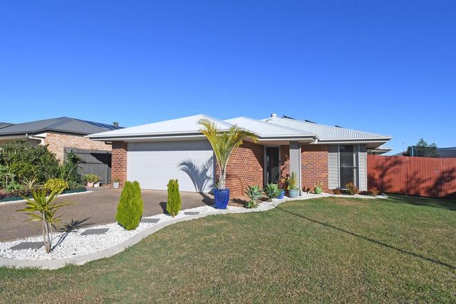 Picture of 16 Wylie Way, URRAWEEN QLD 4655