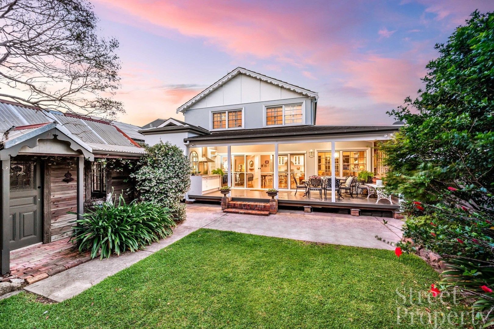 4 bedrooms House in 79 Turnbull Street HAMILTON SOUTH NSW, 2303
